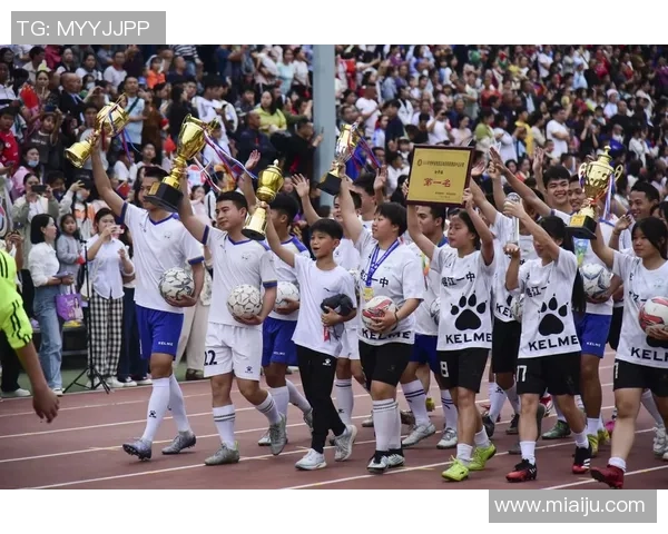 重庆足球队在全国锦标赛中的节奏表现分析与点评